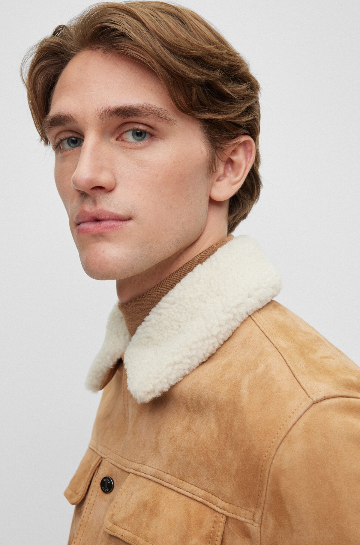 Brown Suede Jacket with Luxe Boa Collar  Valentines Day 褐色のスエードジャケット リュクスボアカラー  バレンタインデー