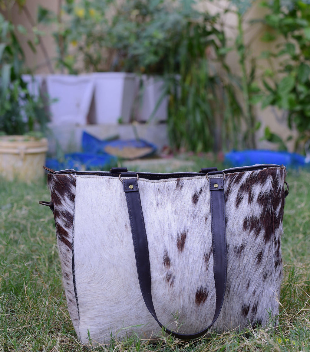 Cowhide Crossbody Bag - Chic Genuine Leather Purse with Adjustable Strap, Perfect Everyday Leather Crossbody for Her