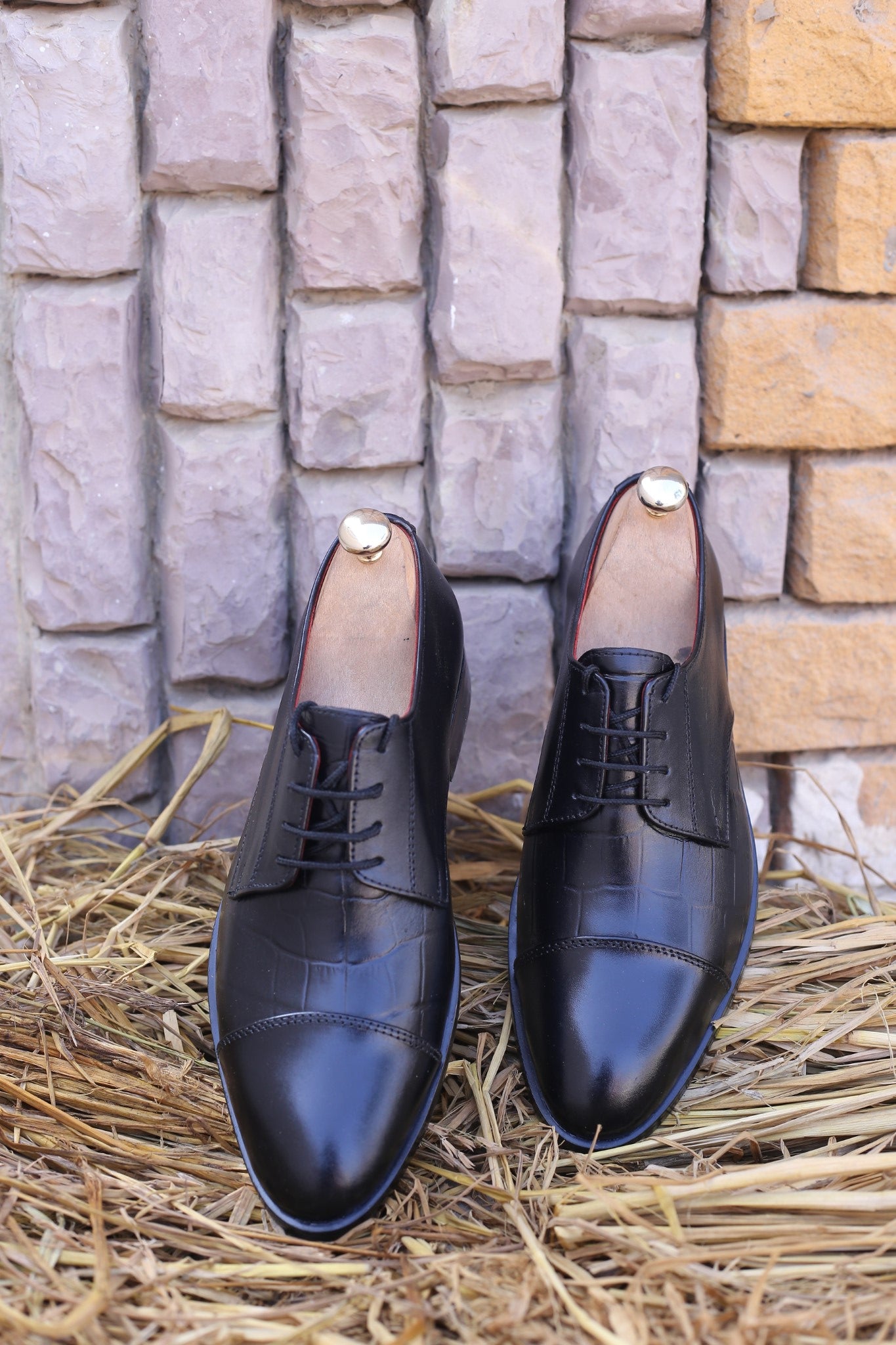 Black leather derby oxford dress shoes for men in sizes 7-11