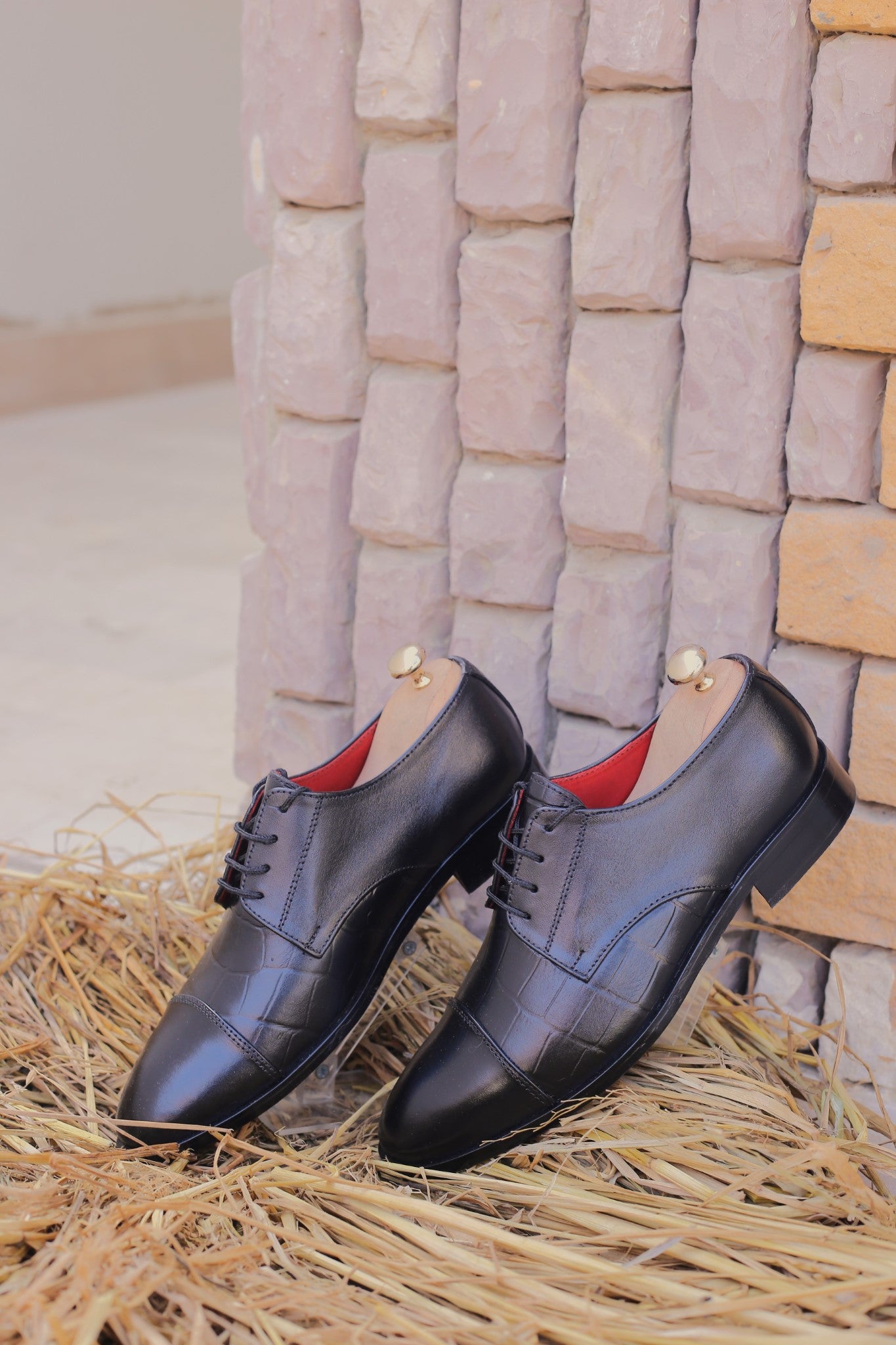 Black leather derby oxford dress shoes for men in sizes 7-11
