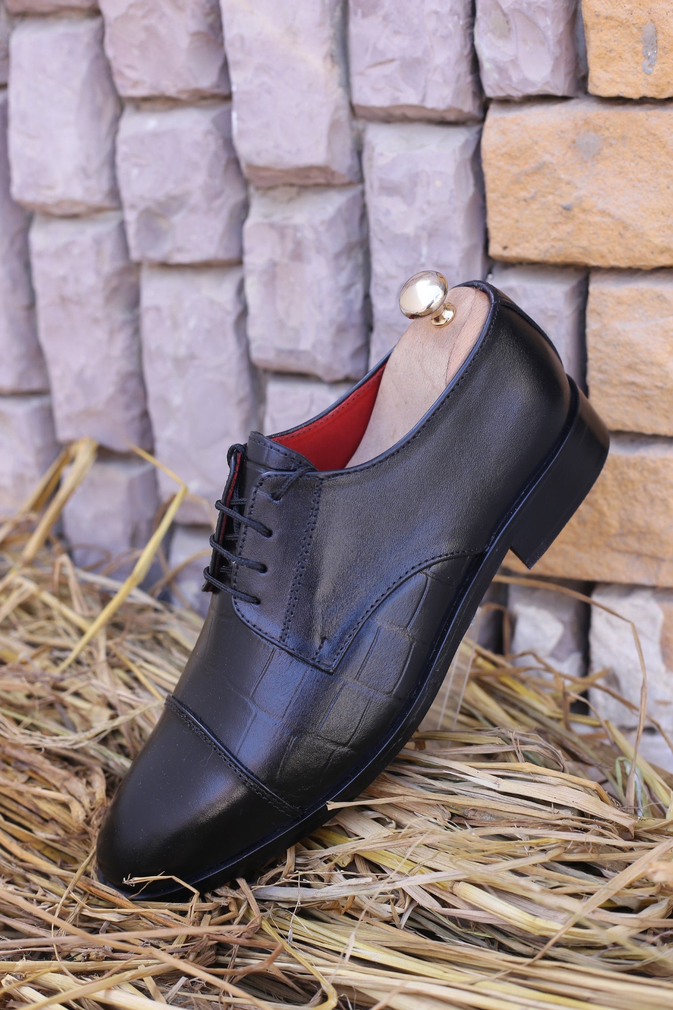 Black leather derby oxford dress shoes for men in sizes 7-11