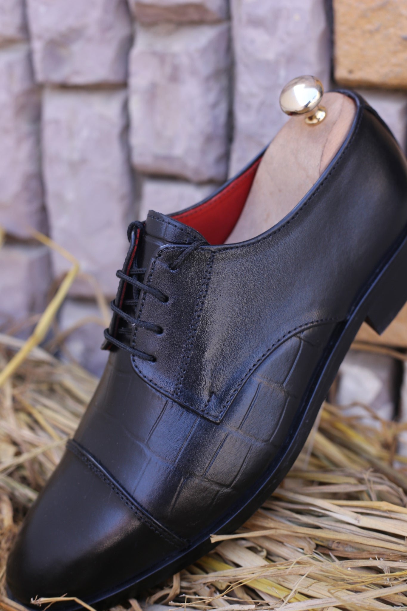 Black leather derby oxford dress shoes for men in sizes 7-11