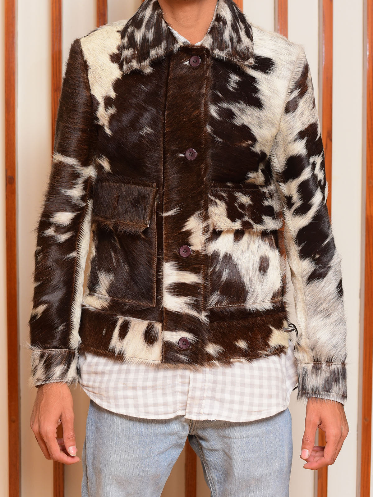 Stylish handcrafted cowhide leather jacket with a rustic vintage look, ideal for fashionable streetwear enthusiasts.