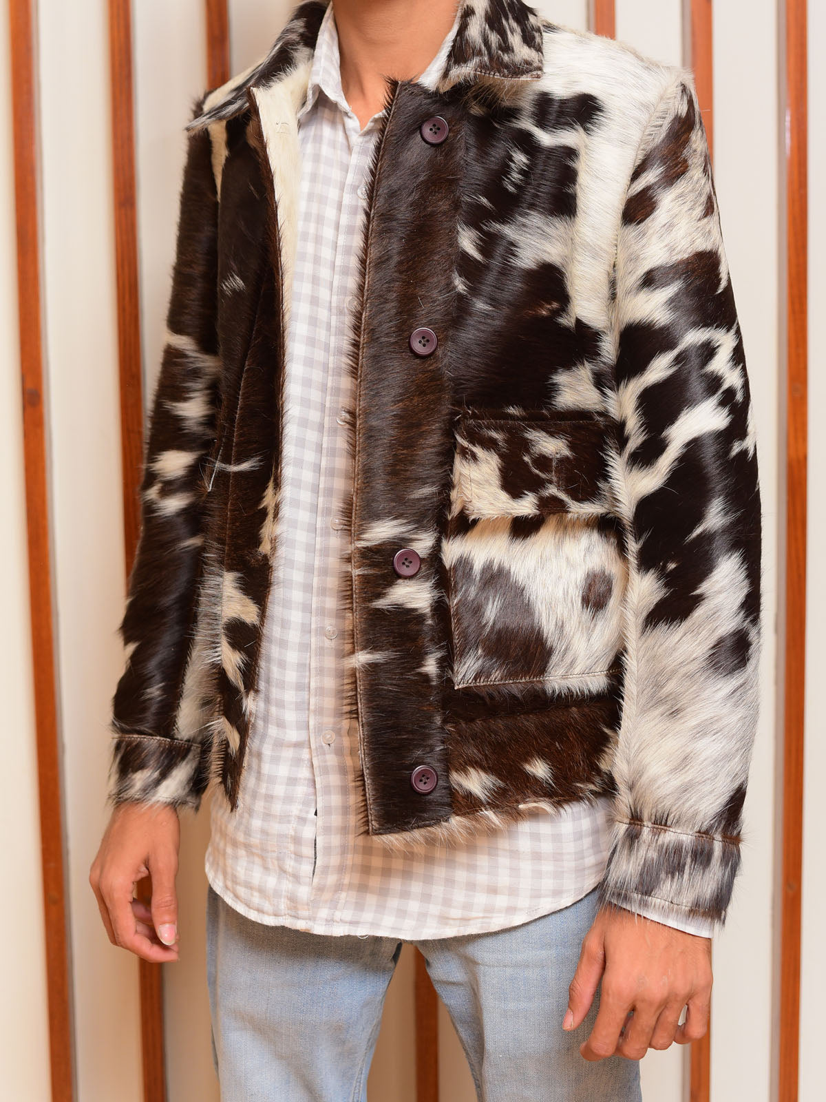 Stylish handcrafted cowhide leather jacket with a rustic vintage look, ideal for fashionable streetwear enthusiasts.