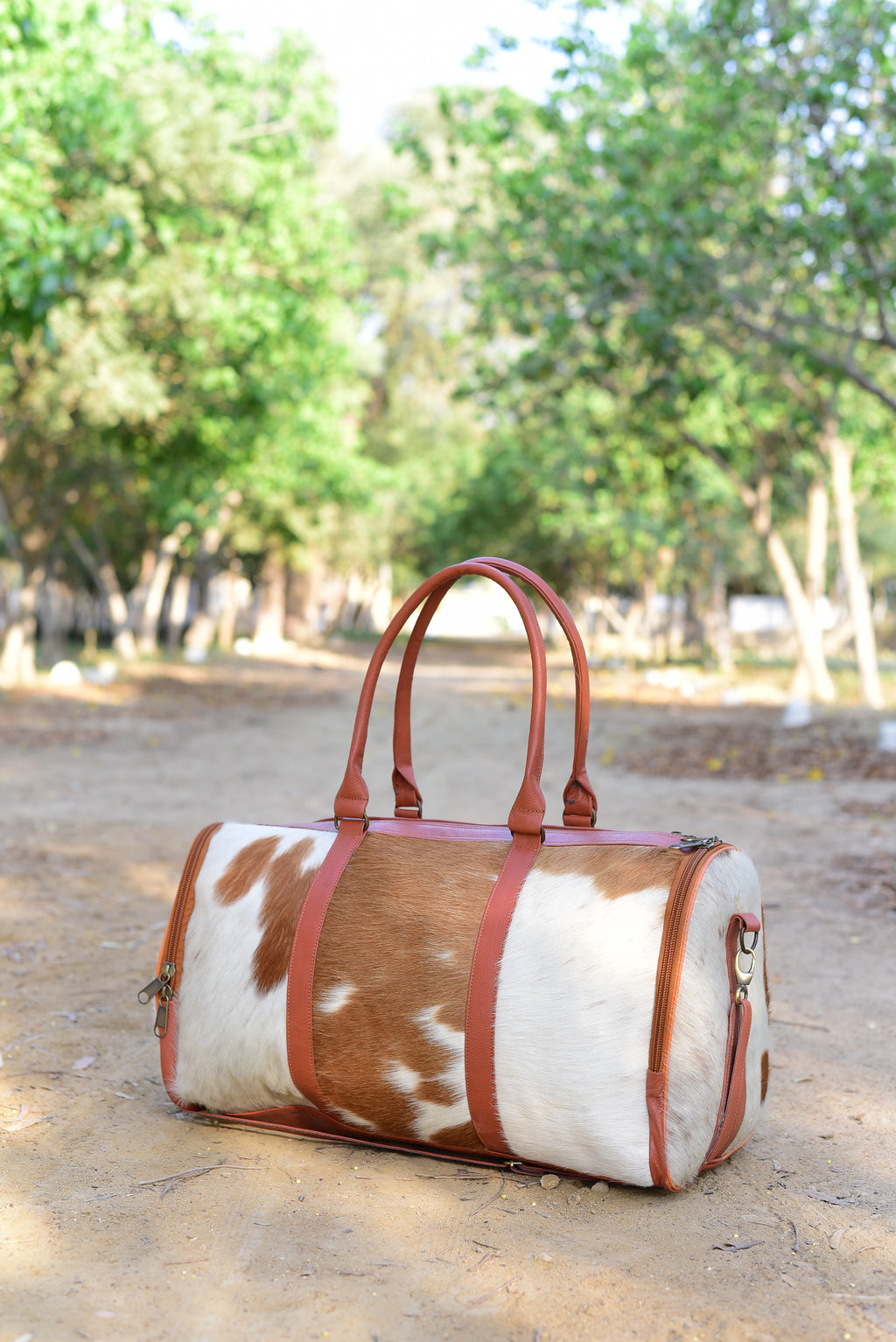 Genuine Cowhide Brown & White Leather Duffel Spacious Travel Bag Best for Frequent Flyers & Explorers