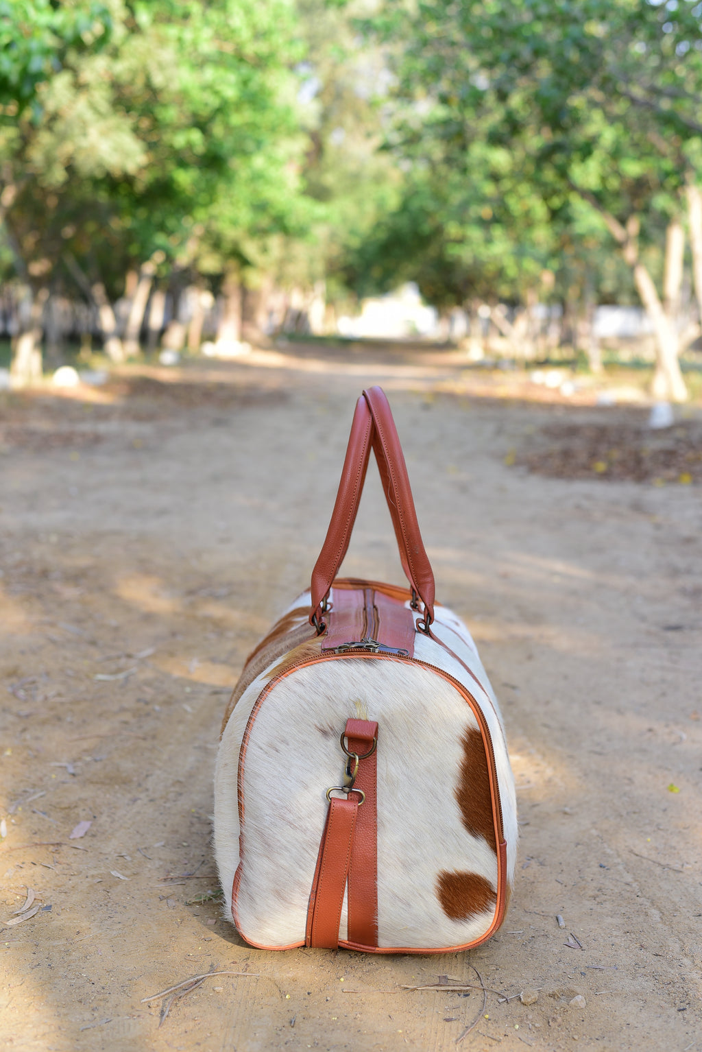 Genuine Cowhide Brown & White Leather Duffel Spacious Travel Bag Best for Frequent Flyers & Explorers