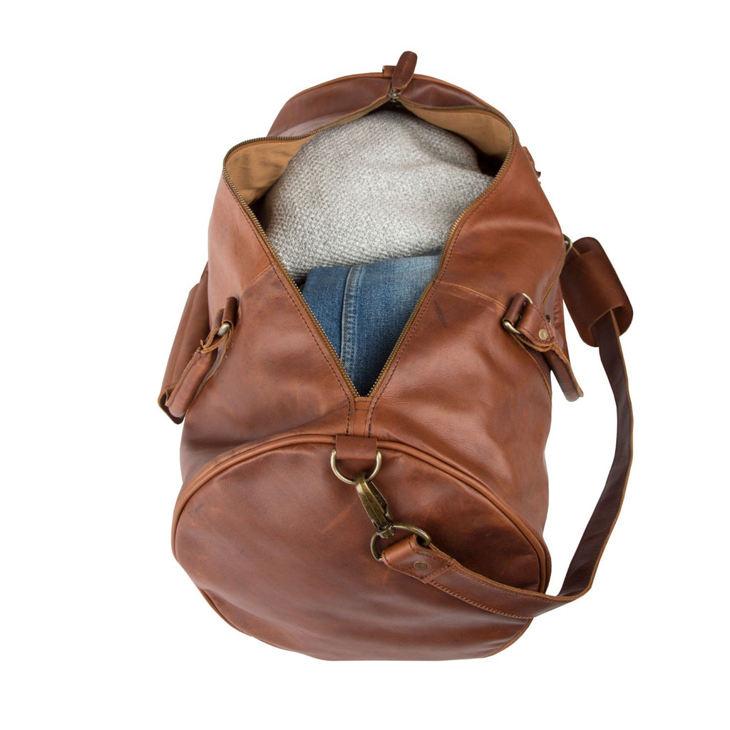 Leather Duffel Bag: Where Sophistication Meets Functionality"